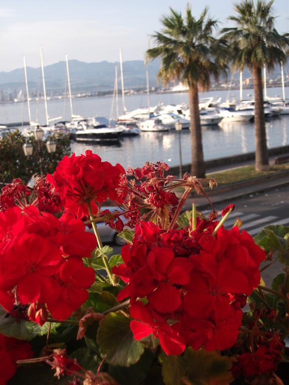 Bed& Breakfast Maredomus Milazzo Exterior foto